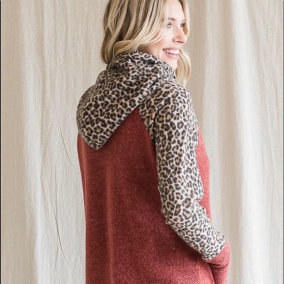 NWT Rust/Leopard Print Turtleneck Hoodie Sweater - Picture 9 of 9